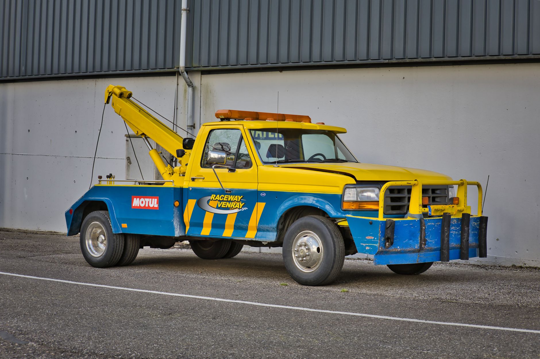 Remorquage voiture équipe à Bois-Colombes